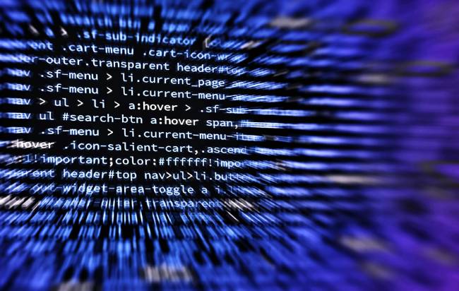 Zu sehen sind Fehlercodes die Jailbreaking symbolisieren sollen. Bild: Pexels/Negative Space