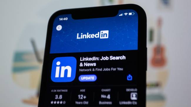 LinkedIn-Hacker setzen zunehmend auf Social Engineering, Phishing und Malware, um Nutzer gezielt zu täuschen und sensible Daten abzugreifen. Bild: Pexels/Bastian Riccardi