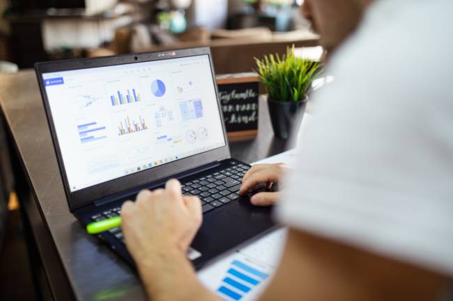 IT-Compliance verbindet gesetzliche Vorgaben mit sicherer und nachvollziehbarer Unternehmens-IT. Bild: Pexels/RDNE Stock project